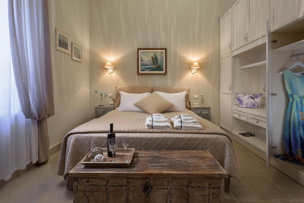 Admiral'S House Villa Chalki Town Bagian luar foto